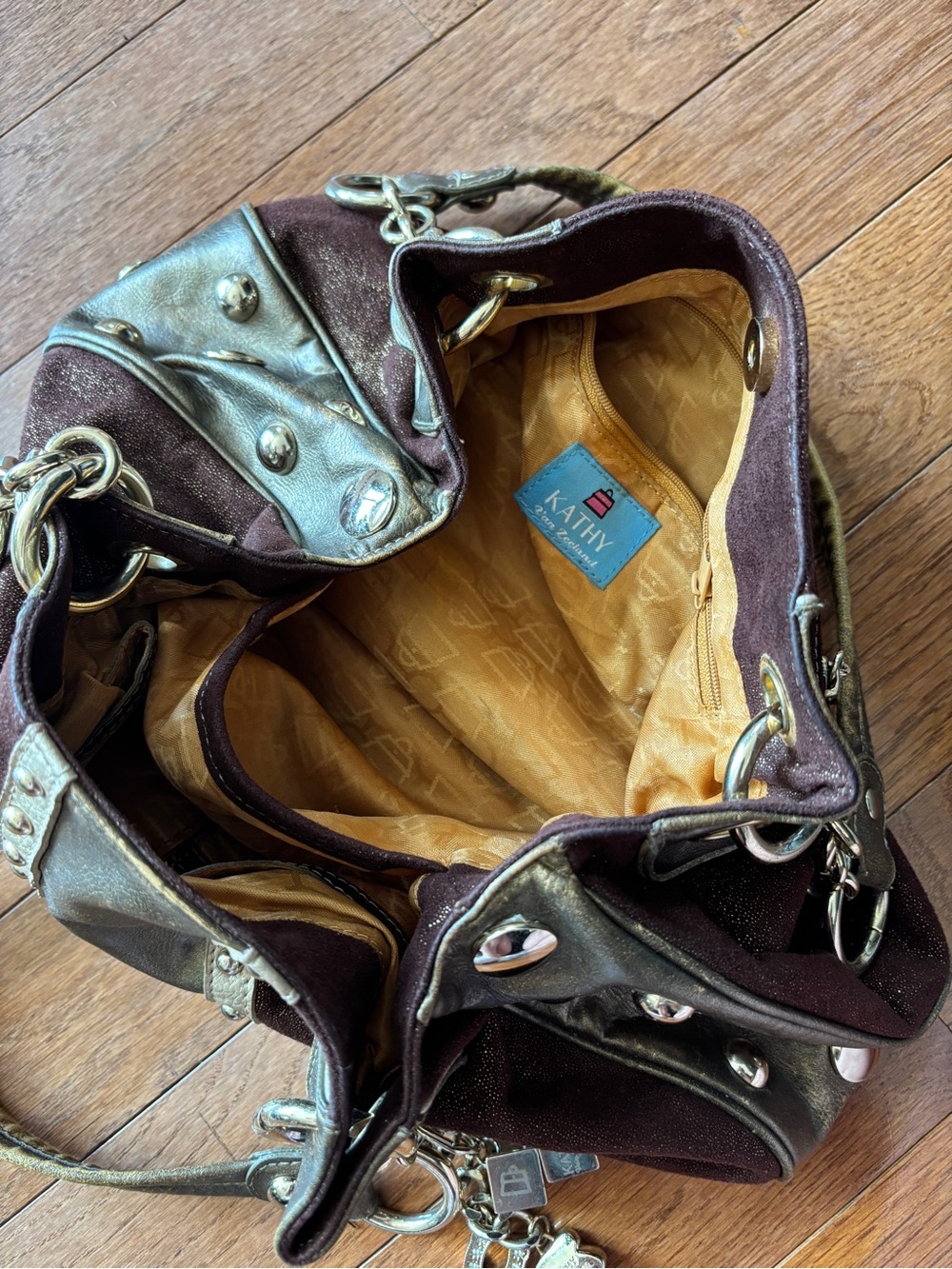Y2k Brown Suede Shoulder Bag with Gold Accents - Picture 4 of 5